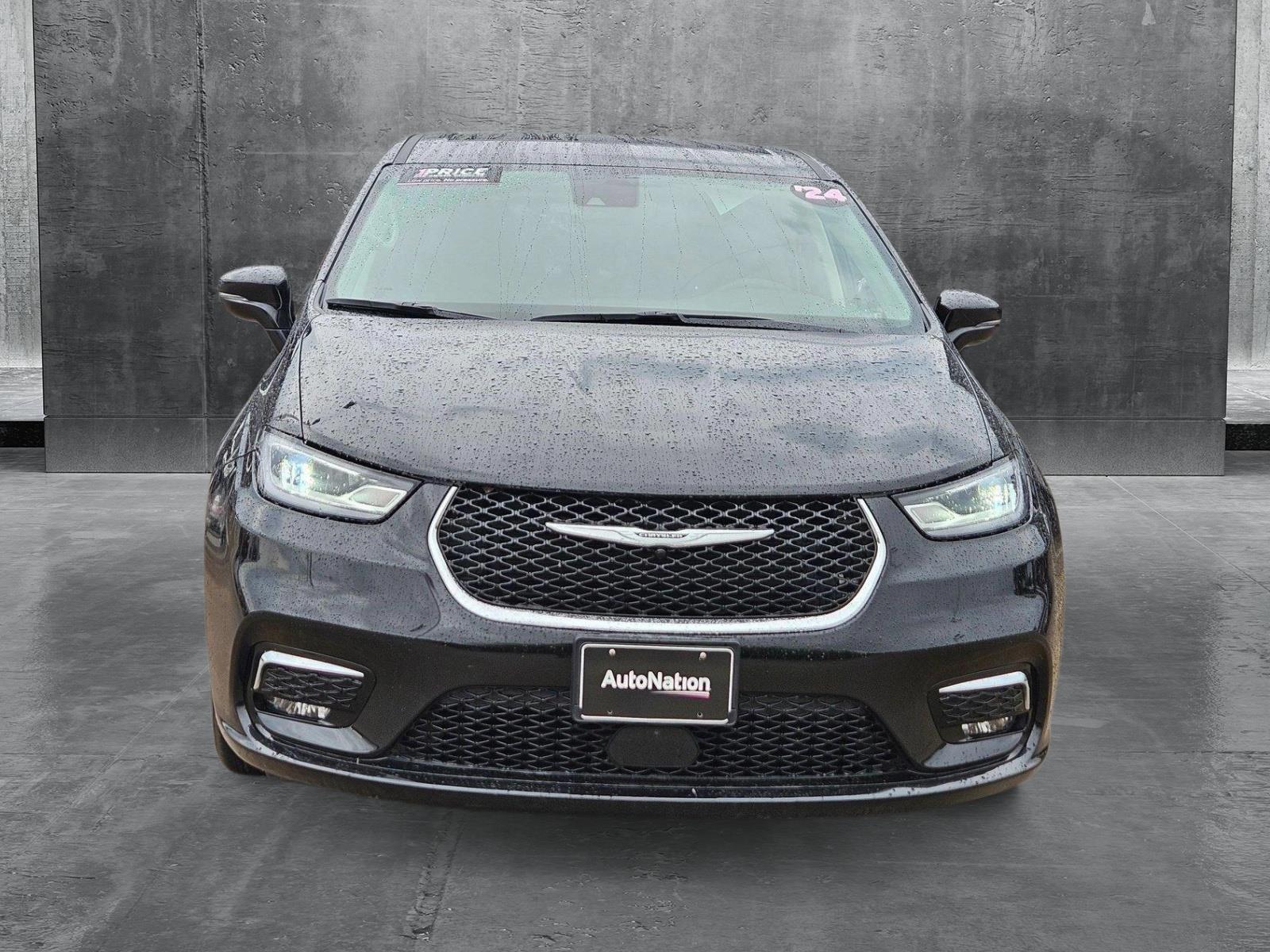 Used 2024 Chrysler Pacifica Touring L with VIN 2C4RC1BG9RR176207 for sale in Fort Worth, TX