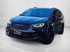 2026 Chrysler Pacifica Select Van Passenger Van