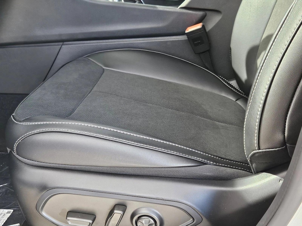 New 2025 Jeep Grand Cherokee L Altitude X Sport Utility