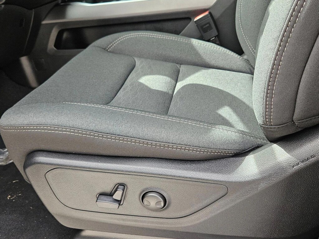 New 2026 Ram 1500 Lone Star Crew Cab Pickup