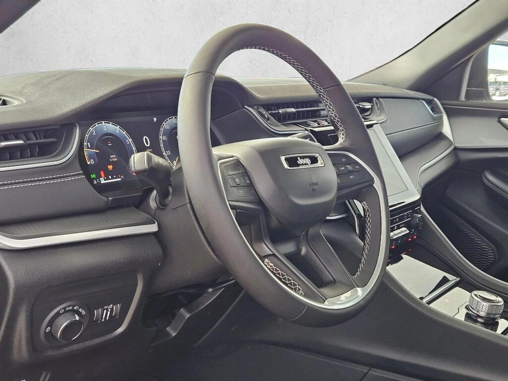 New 2025 Jeep Grand Cherokee Laredo X Sport Utility