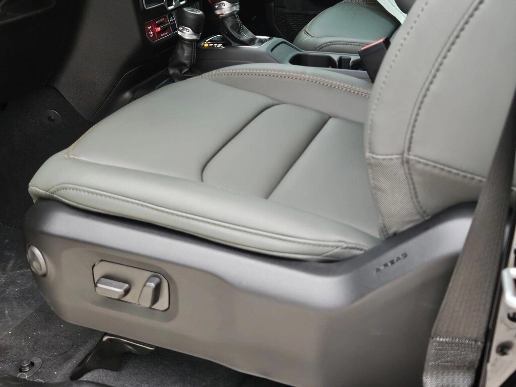 New 2026 Jeep Gladiator Mojave Crew Cab Pickup