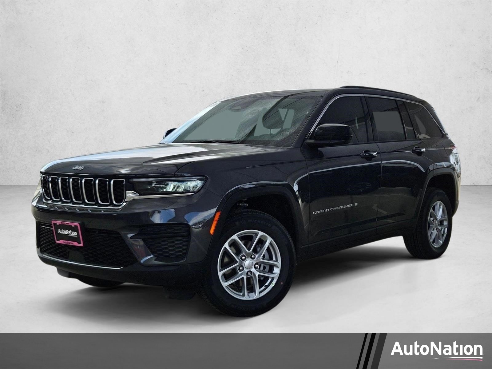 New 2026 Jeep Grand Cherokee Laredo