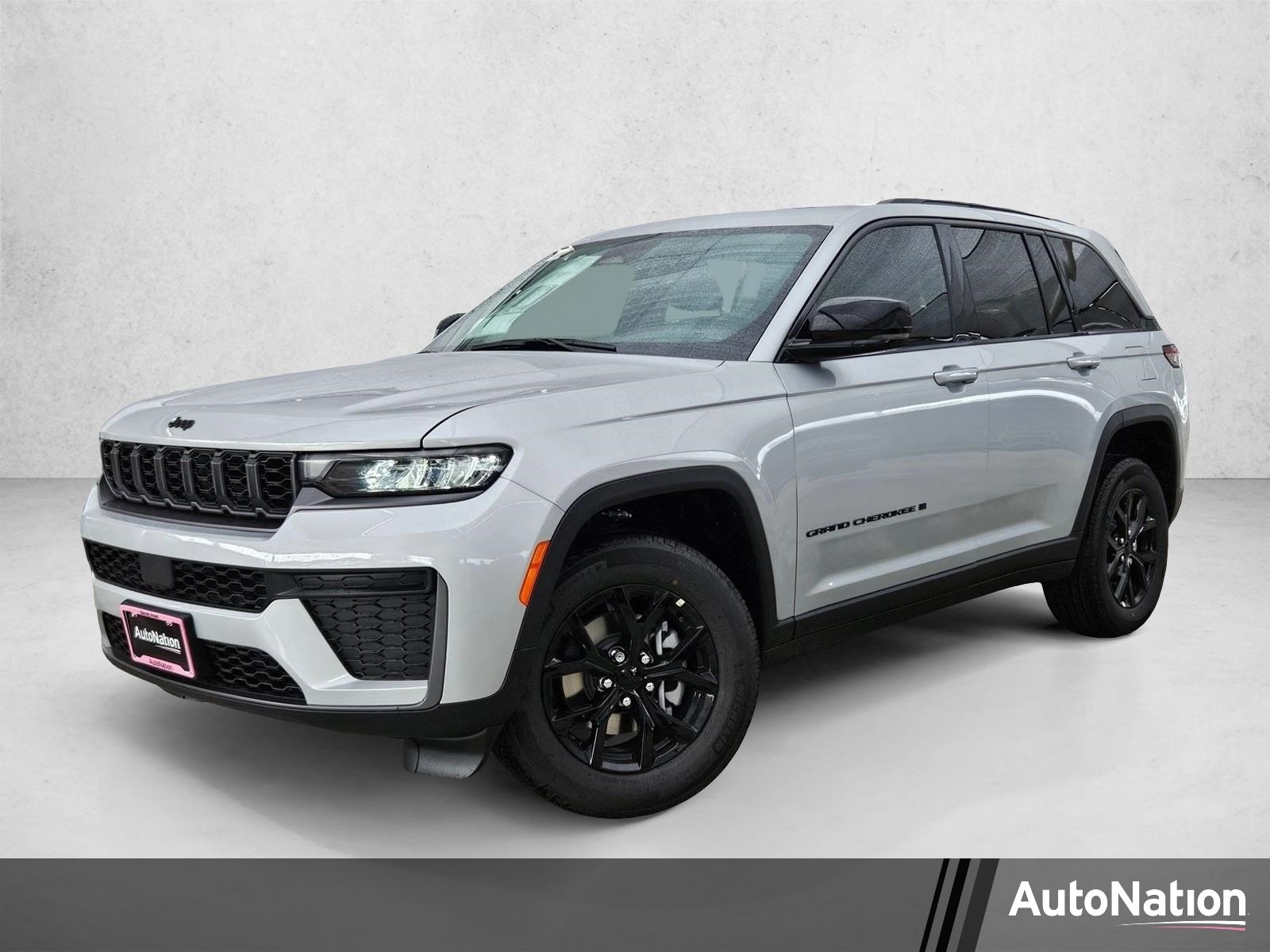 New 2026 Jeep Grand Cherokee Laredo Altitude