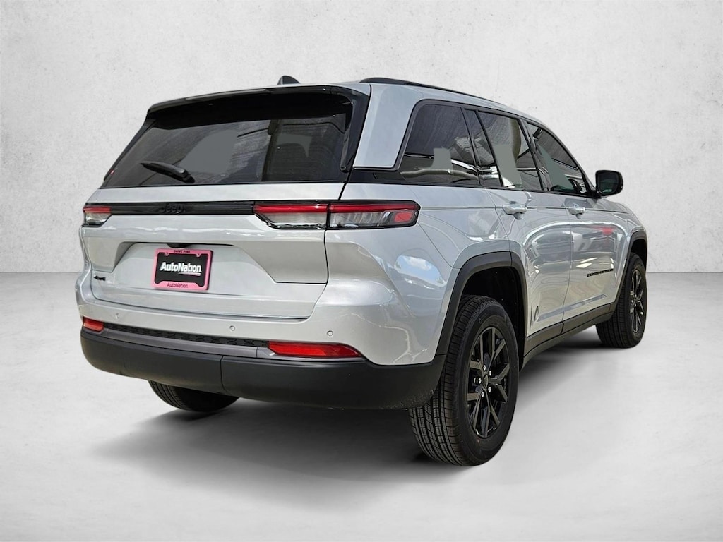 New 2026 Jeep Grand Cherokee Laredo Altitude Sport Utility