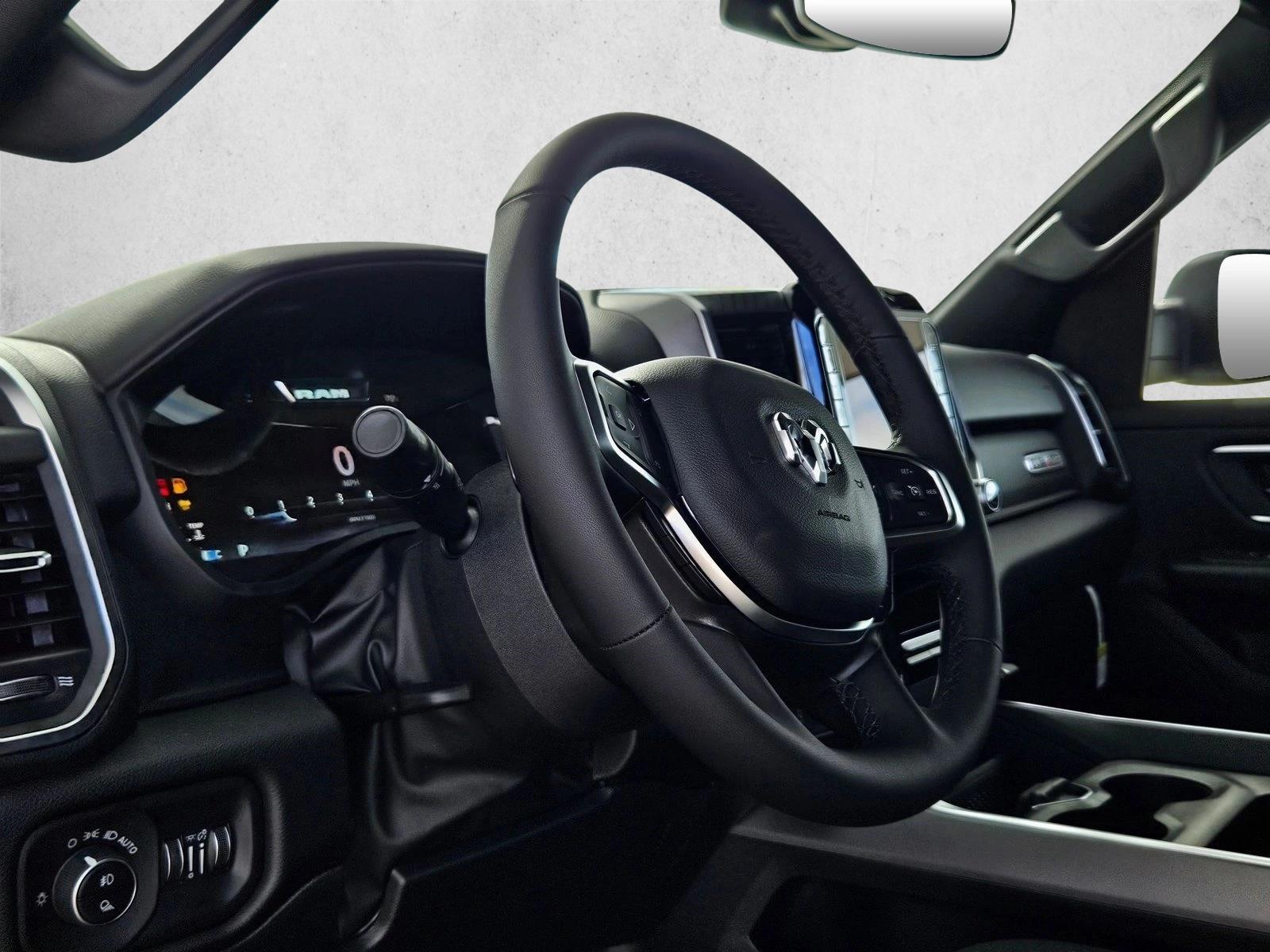 2025 Ram 1500 Big Horn Lone Star photo 3