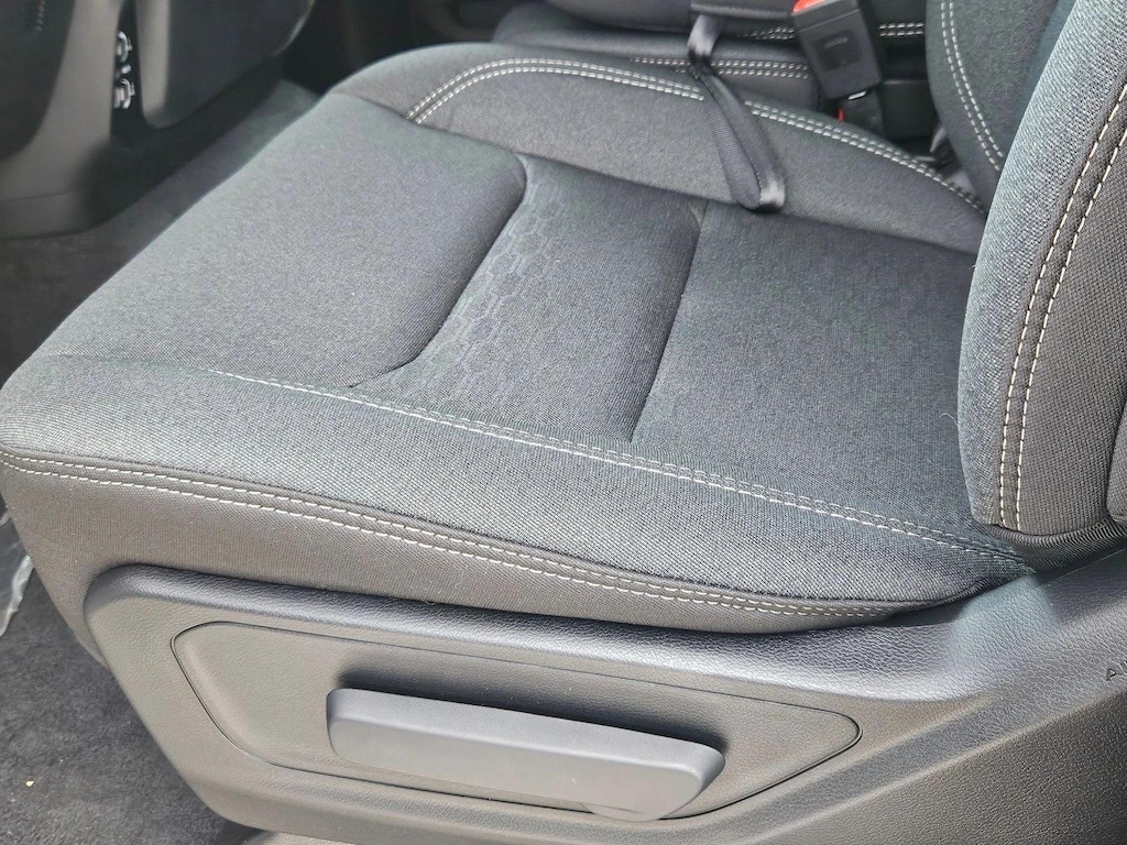New 2026 Ram 1500 Express Crew Cab Pickup