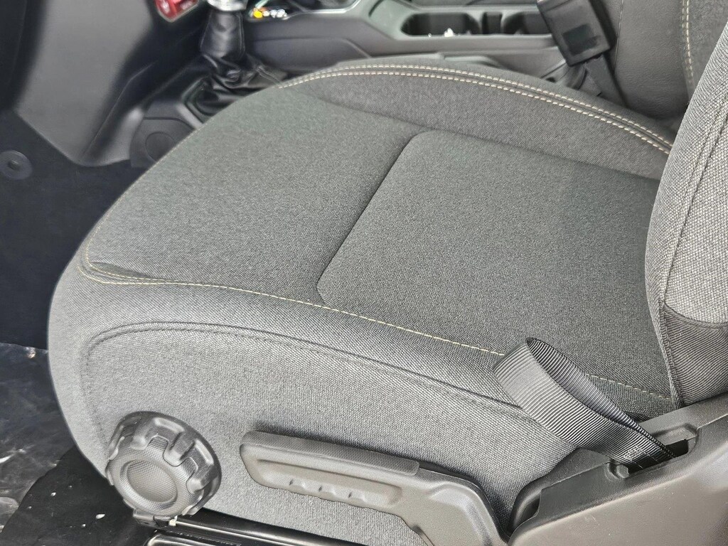 New 2025 Jeep Gladiator Willys Crew Cab Pickup