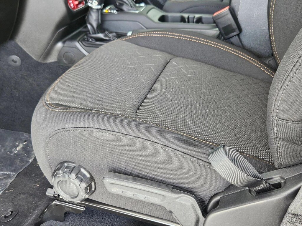 New 2025 Jeep Gladiator Mojave Crew Cab Pickup