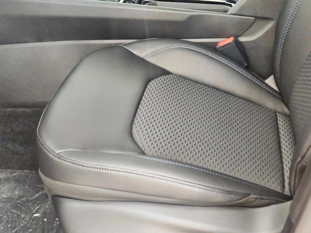 New 2026 Jeep Compass Latitude Sport Utility