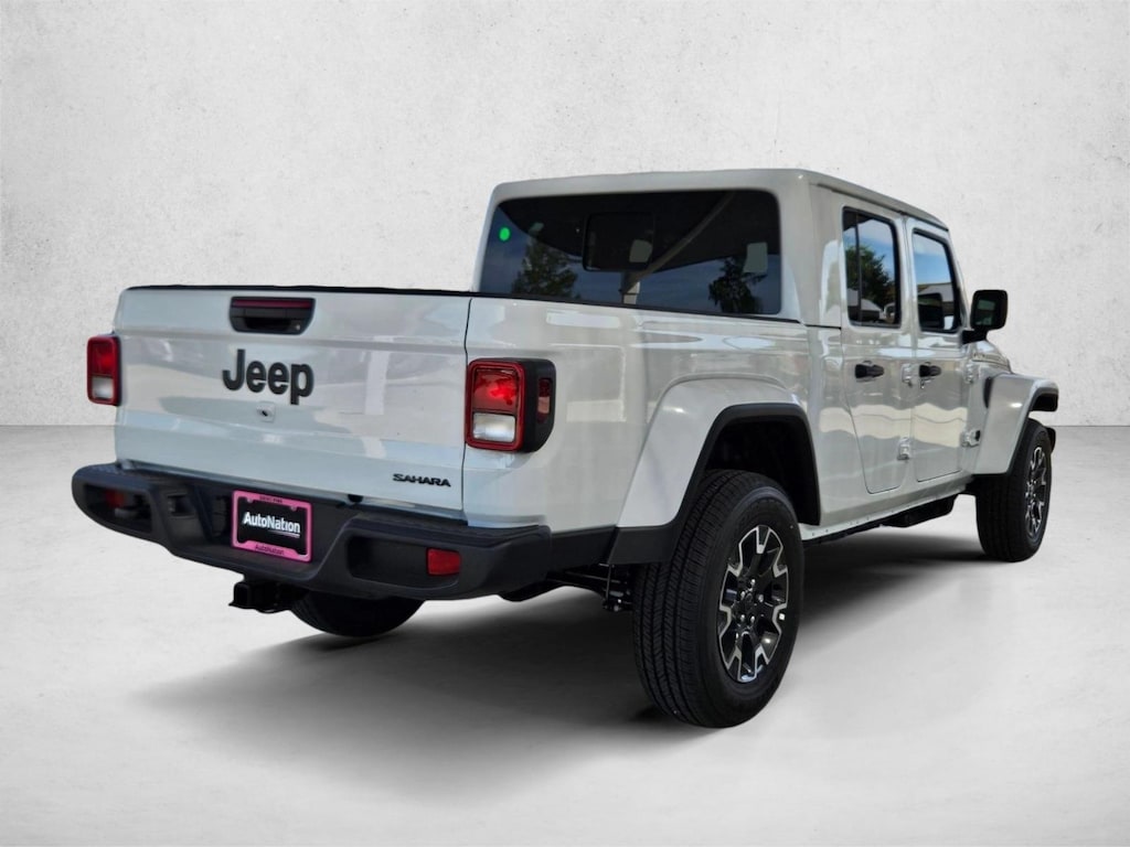 New 2026 Jeep Gladiator Sahara Crew Cab Pickup