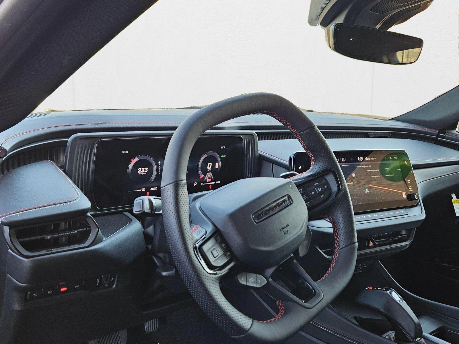 2025 Dodge Charger Daytona R/T photo 2