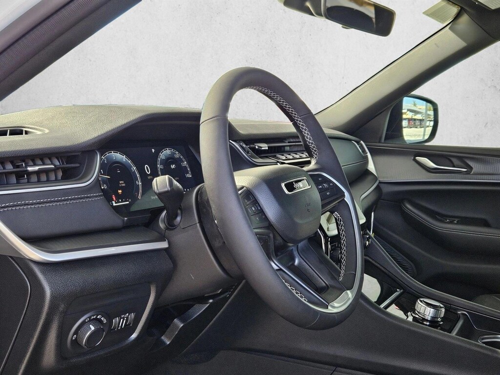 New 2025 Jeep Grand Cherokee L Altitude X Sport Utility