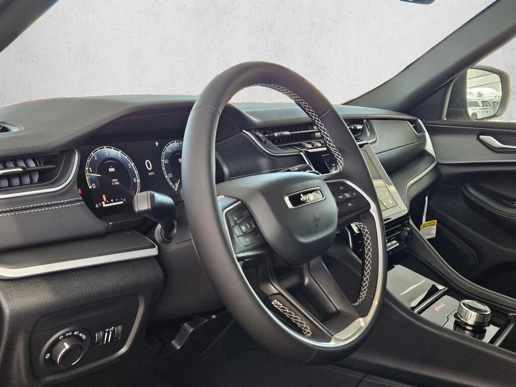 New 2026 Jeep Grand Cherokee L Laredo Sport Utility