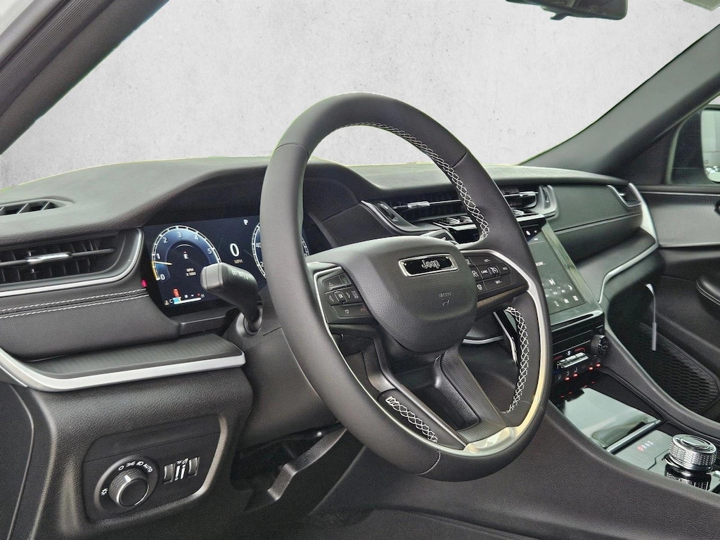 New 2026 Jeep Grand Cherokee L Laredo Sport Utility
