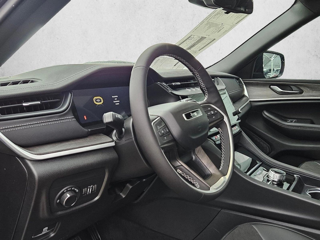 New 2026 Jeep Grand Cherokee Laredo Altitude Sport Utility