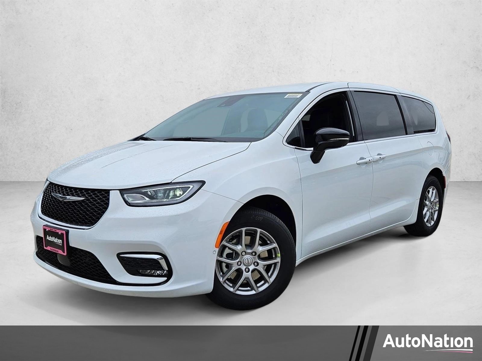 New 2026 Chrysler Pacifica Select