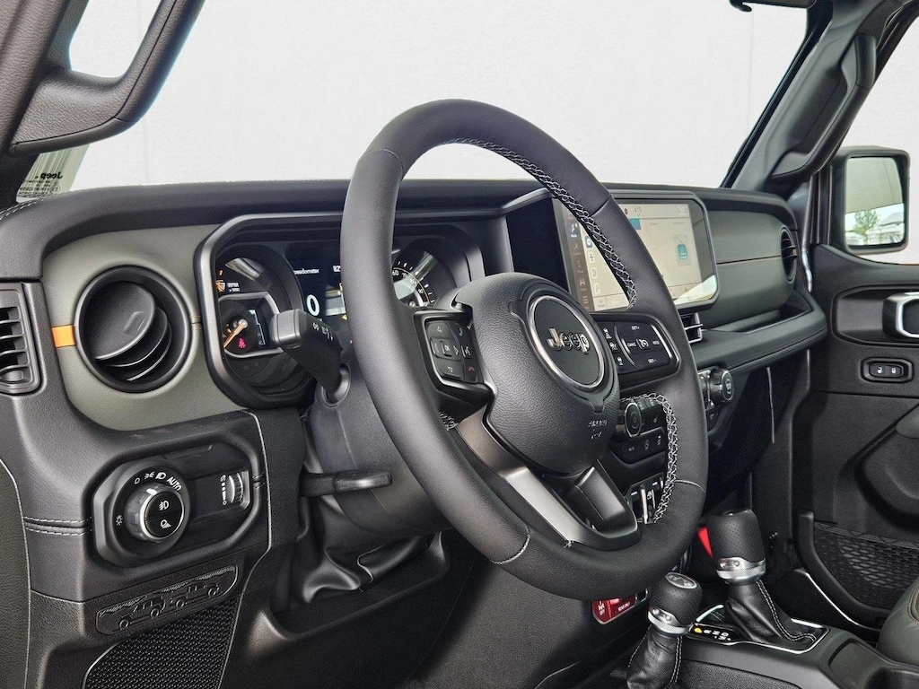 New 2025 Jeep Gladiator Mojave Crew Cab Pickup