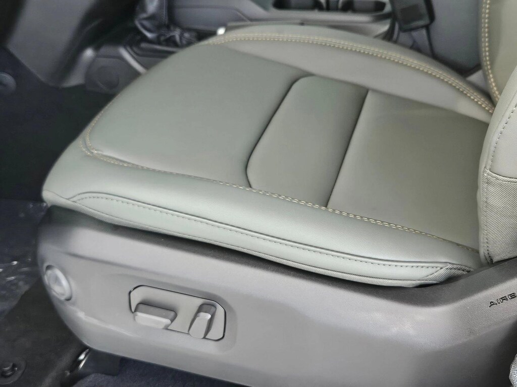 New 2025 Jeep Gladiator Mojave Crew Cab Pickup