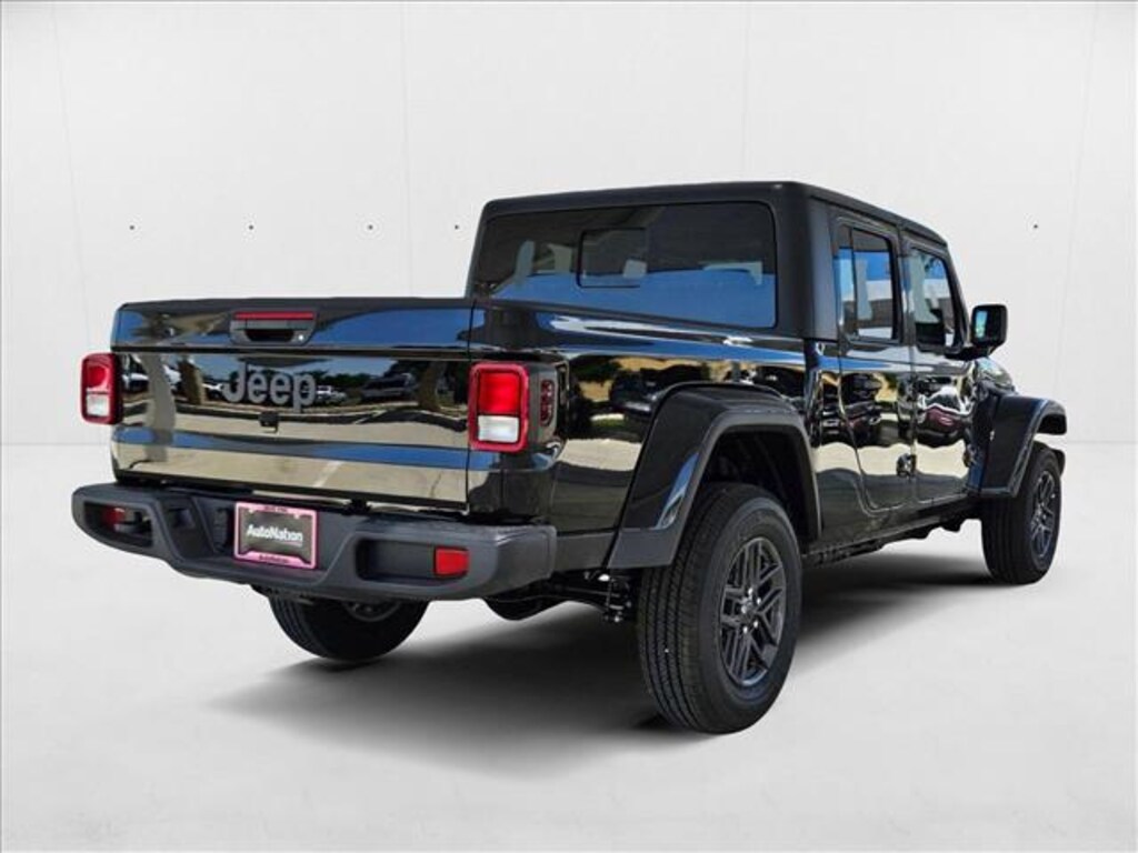 New 2025 Jeep Gladiator Sport S Crew Cab Pickup