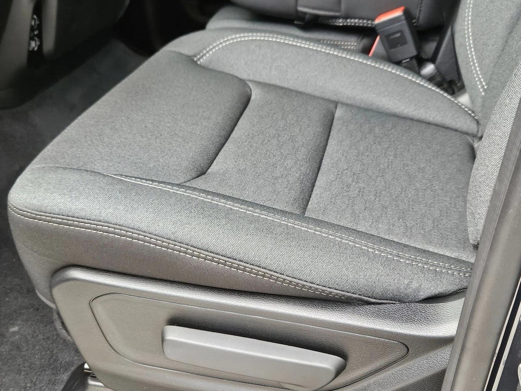 New 2026 Ram 1500 Express Crew Cab Pickup