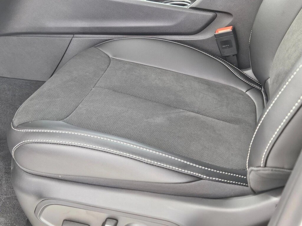 New 2025 Jeep Grand Cherokee L Altitude X Sport Utility