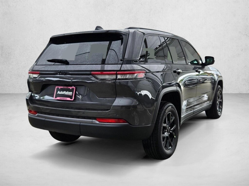 New 2026 Jeep Grand Cherokee Laredo Altitude Sport Utility