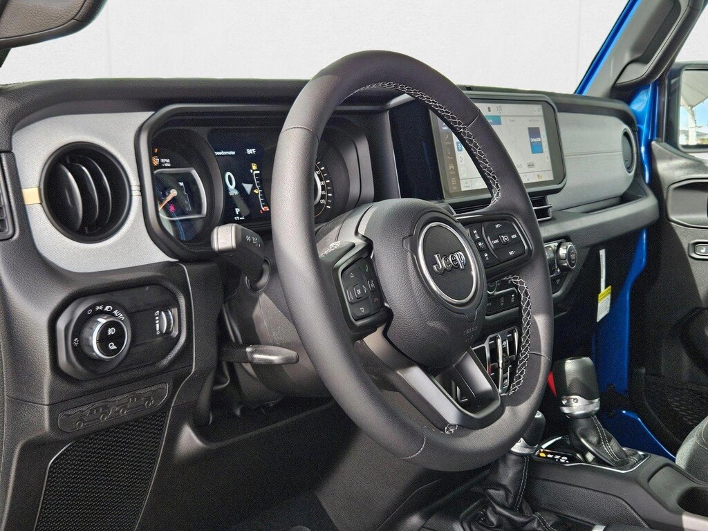 New 2025 Jeep Gladiator Sport S Crew Cab Pickup