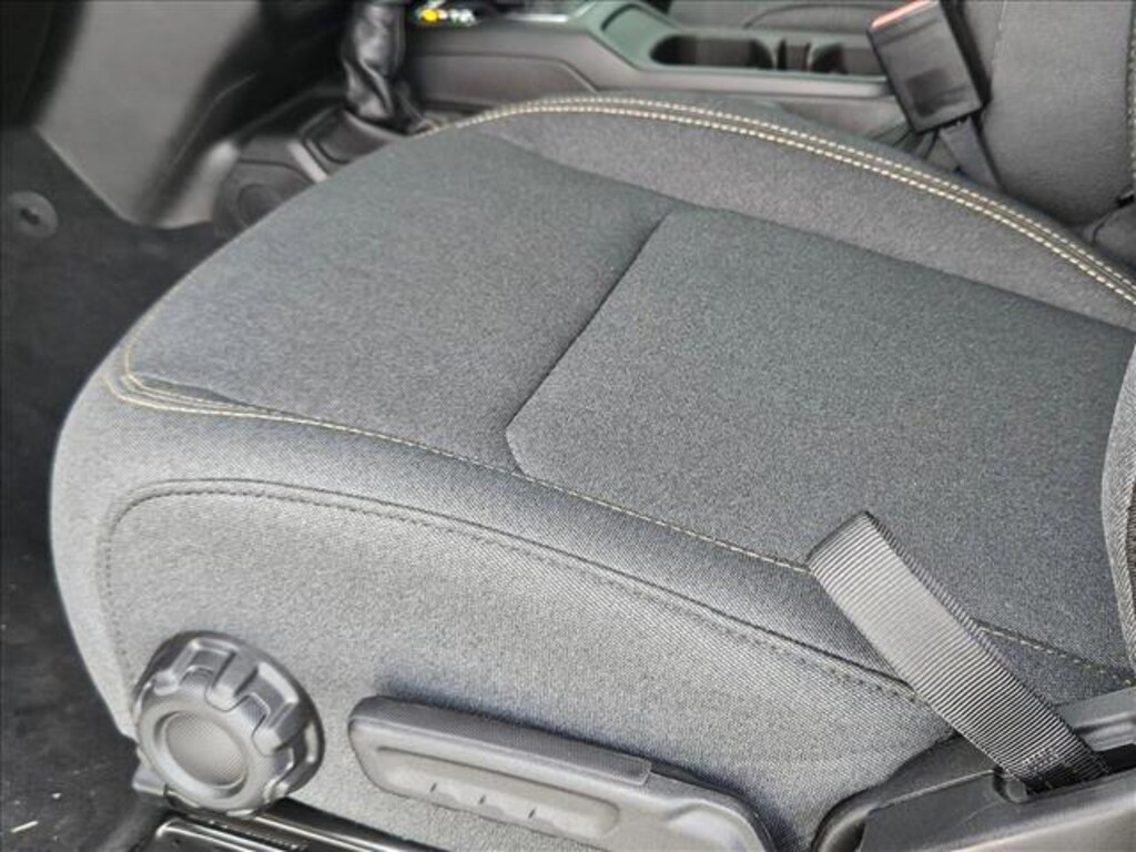 New 2025 Jeep Gladiator Sport S Crew Cab Pickup