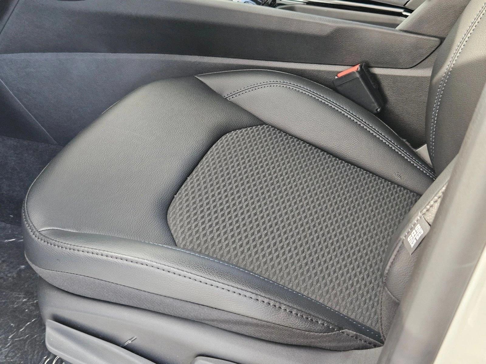 2026 Jeep Compass Latitude Altitude photo 4