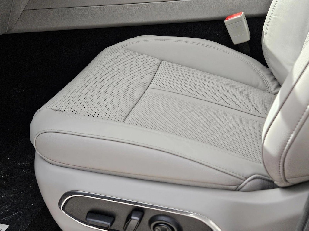 New 2026 Jeep Grand Wagoneer Sport Utility