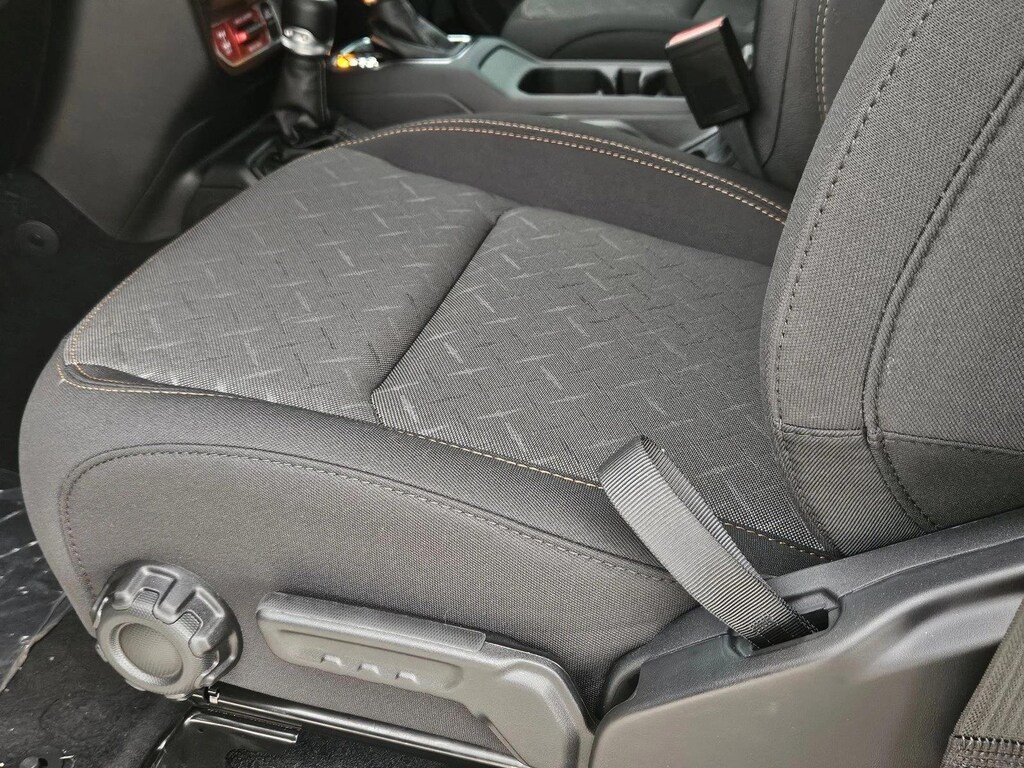 New 2025 Jeep Gladiator Mojave Crew Cab Pickup