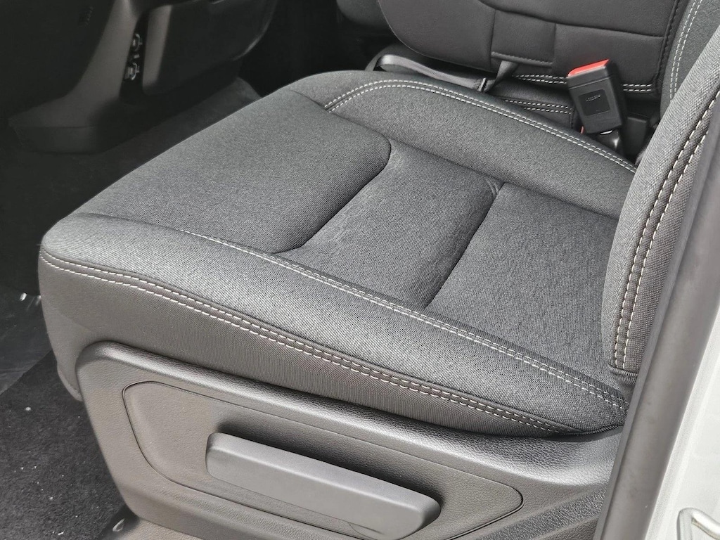 New 2026 Ram 1500 Express Crew Cab Pickup