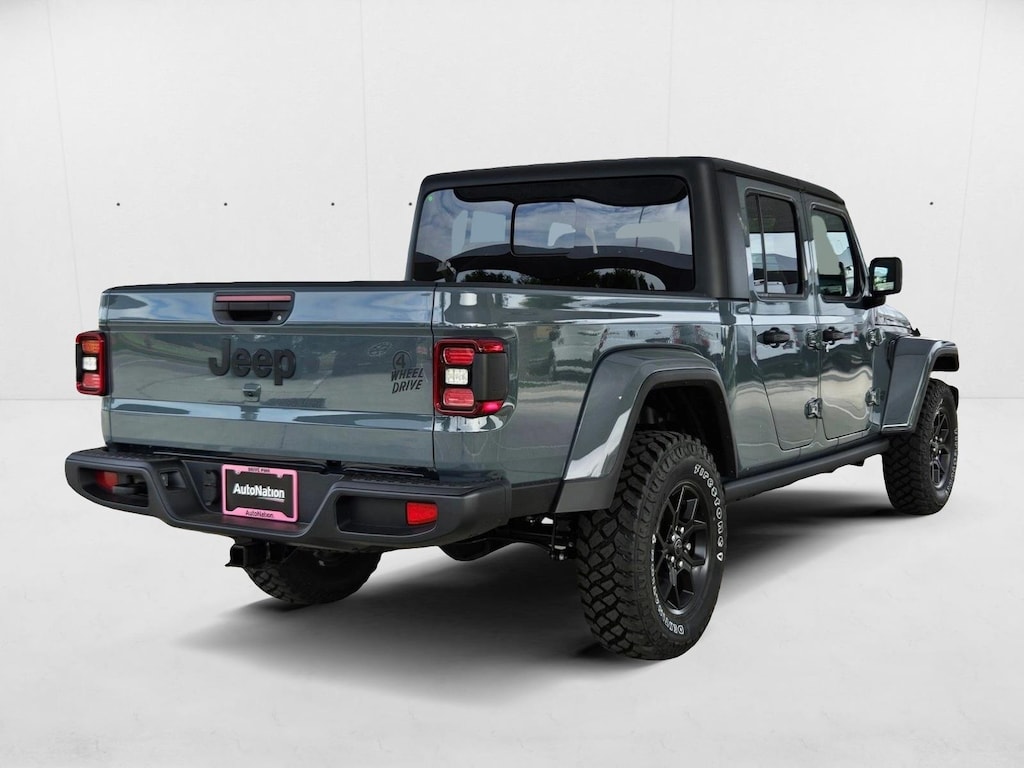 New 2025 Jeep Gladiator Willys Crew Cab Pickup
