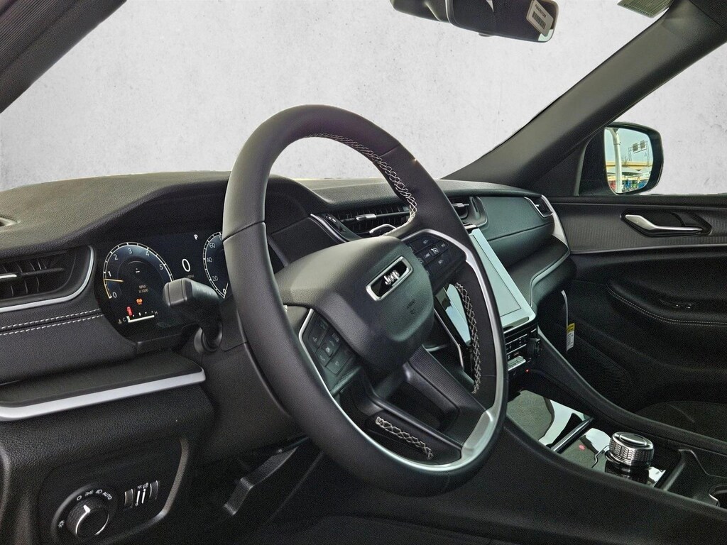 New 2025 Jeep Grand Cherokee L Altitude X Sport Utility