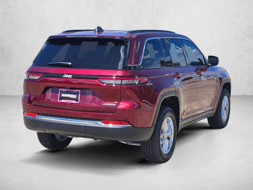 New 2025 Jeep Grand Cherokee Laredo X SUV
