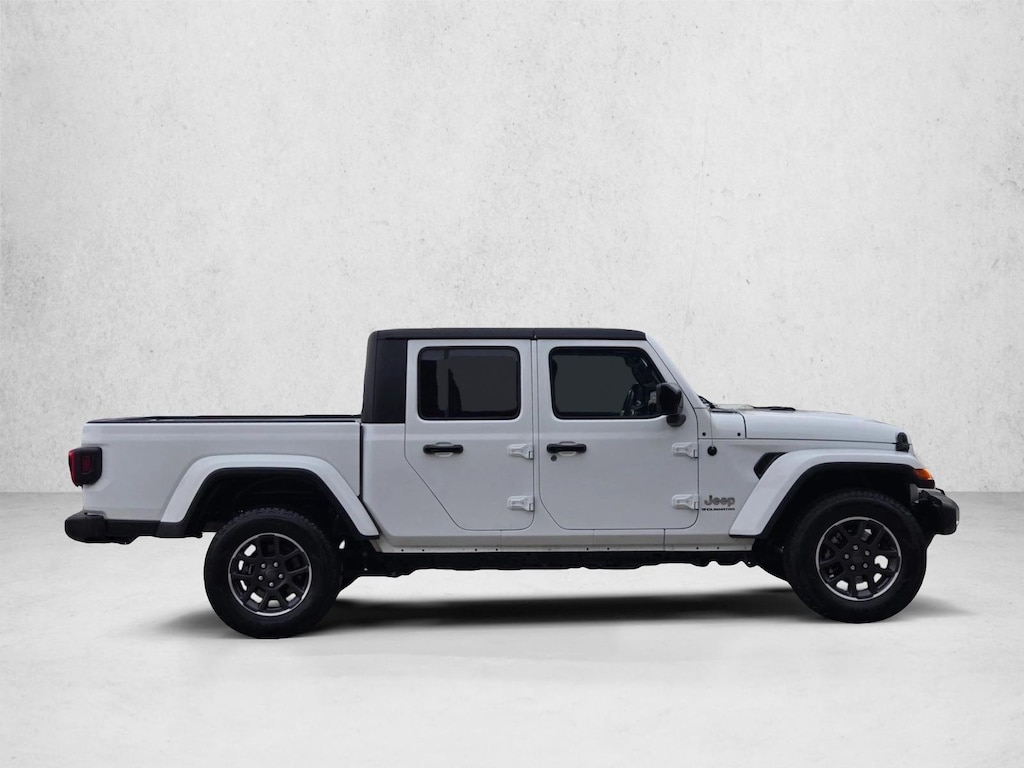 Used 2023 Jeep Gladiator Overland Crew Cab Pickup
