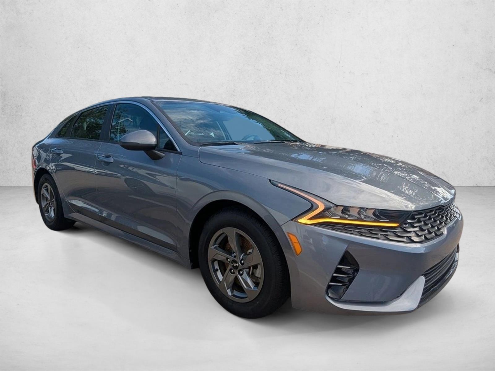 2022 Kia K5 LXS photo 3