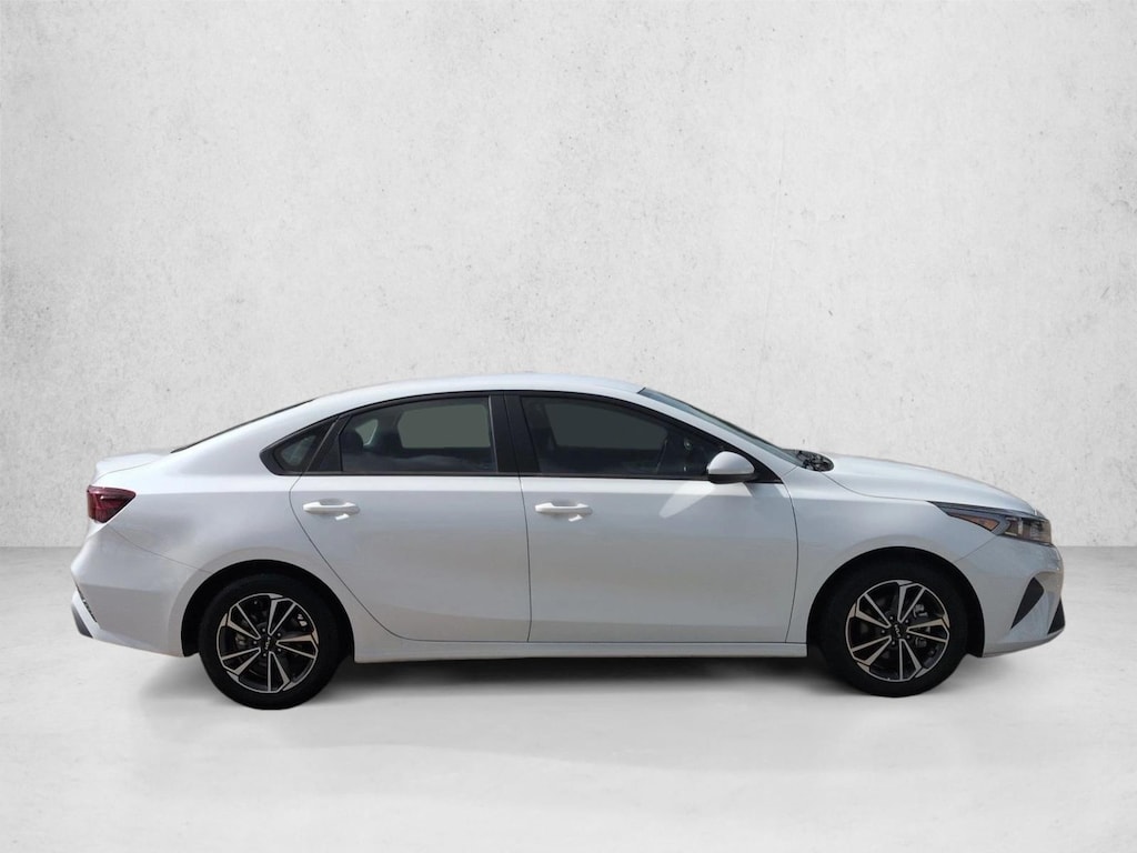 Used 2024 Kia Forte LXS 4dr Car