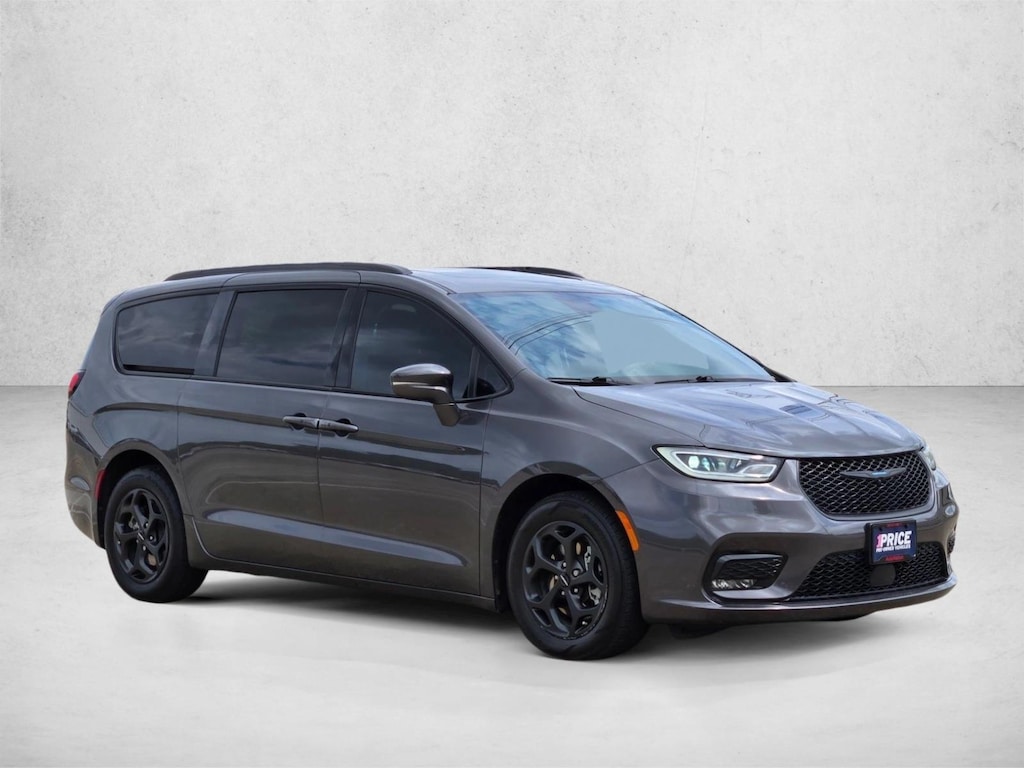 Used 2021 Chrysler Pacifica Hybrid Limited Mini-van Passenger