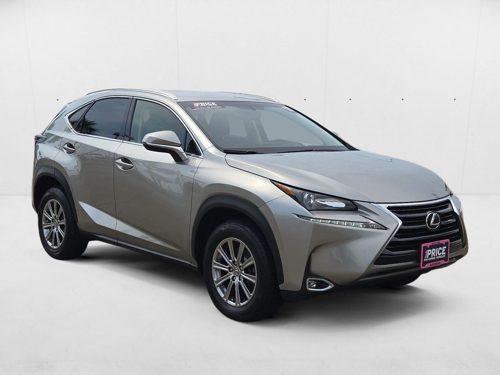 2017 Lexus NX 200t Luxury photo 3