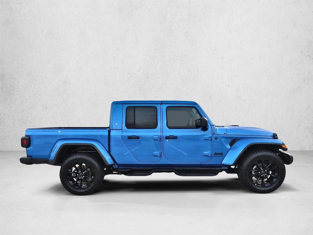 Certified 2025 Jeep Gladiator Nighthawk Crew Cab Pickup
