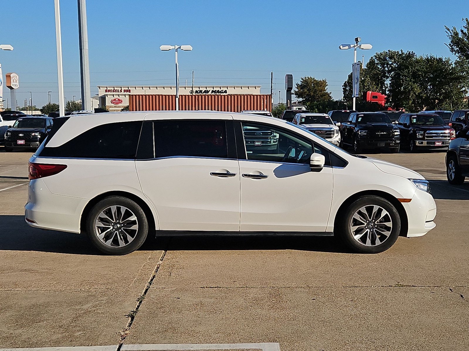 Used 2024 Honda Odyssey EX-L Mini-van Passenger