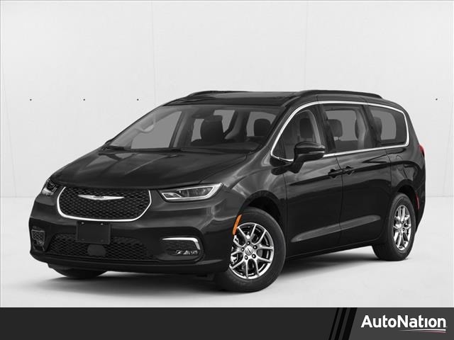 2023 Chrysler Pacifica Limited's photo