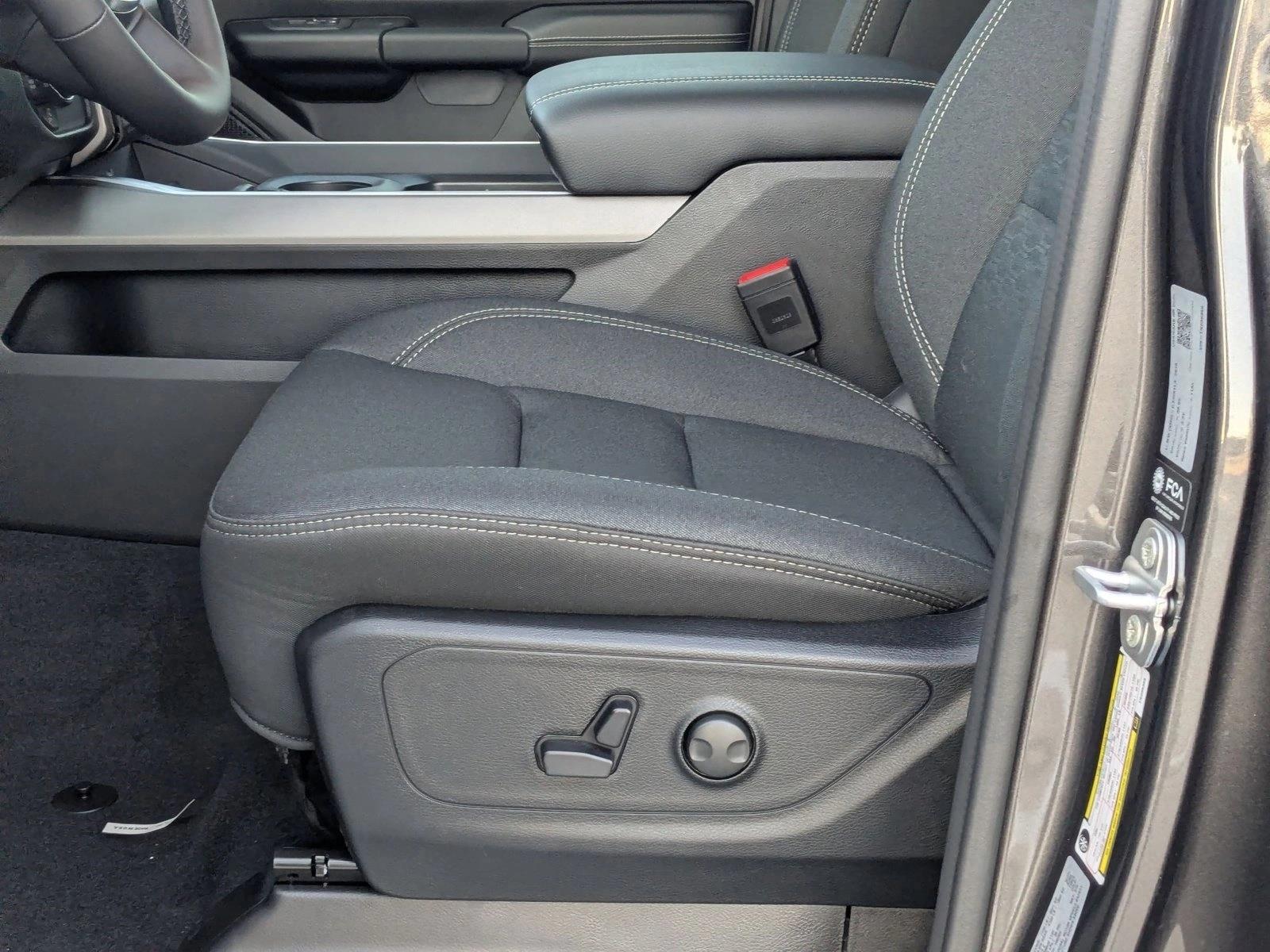 2026 Ram 1500 Lone Star photo 4