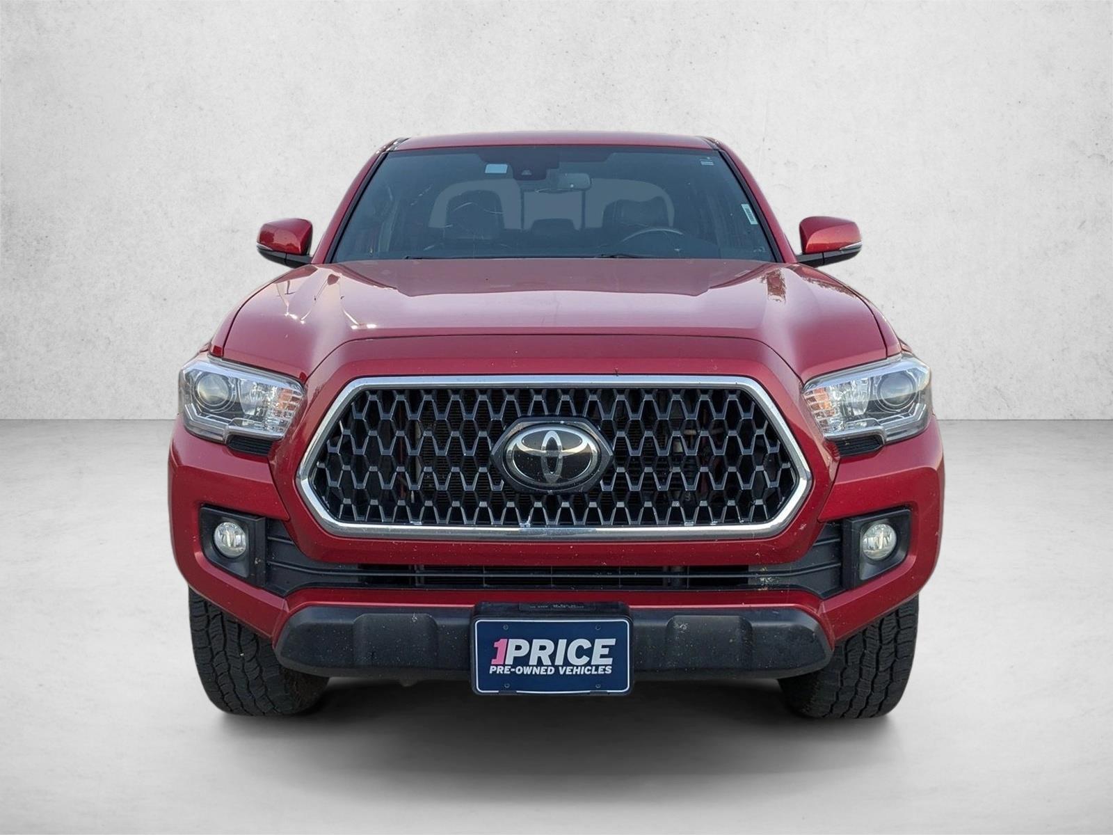 2018 Toyota Tacoma TRD photo 2