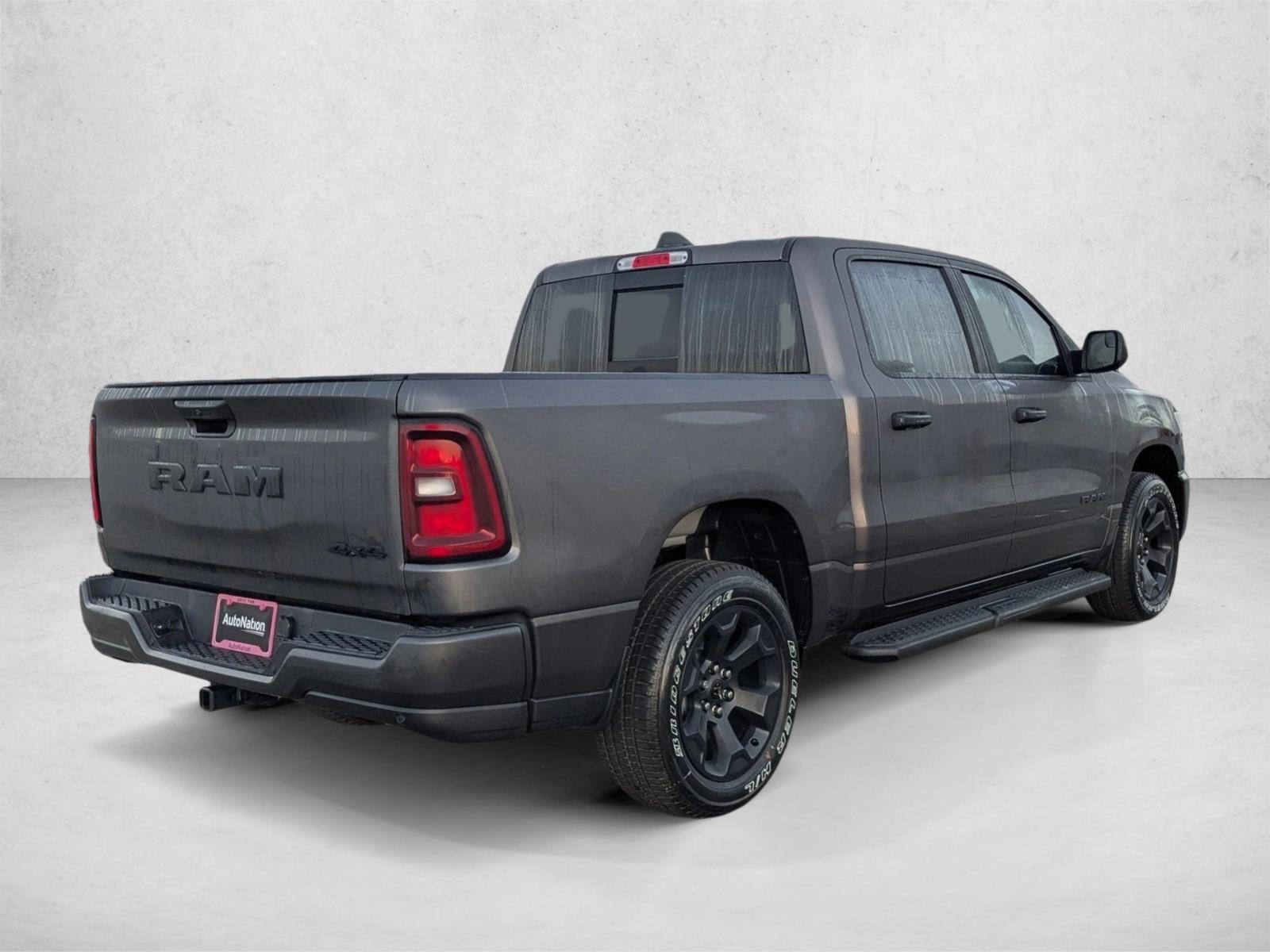 2025 Ram 1500 Tradesman photo 2