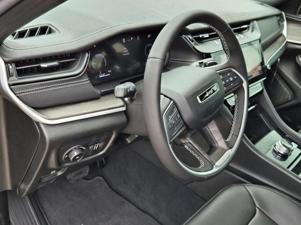 New 2026 Jeep Grand Cherokee Limited SUV