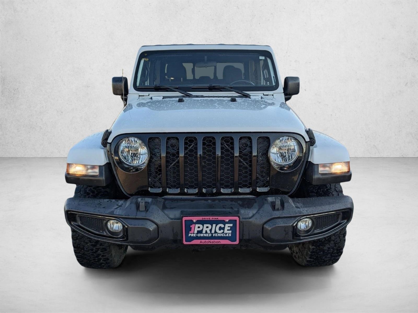 2022 Jeep Gladiator Altitude photo 2