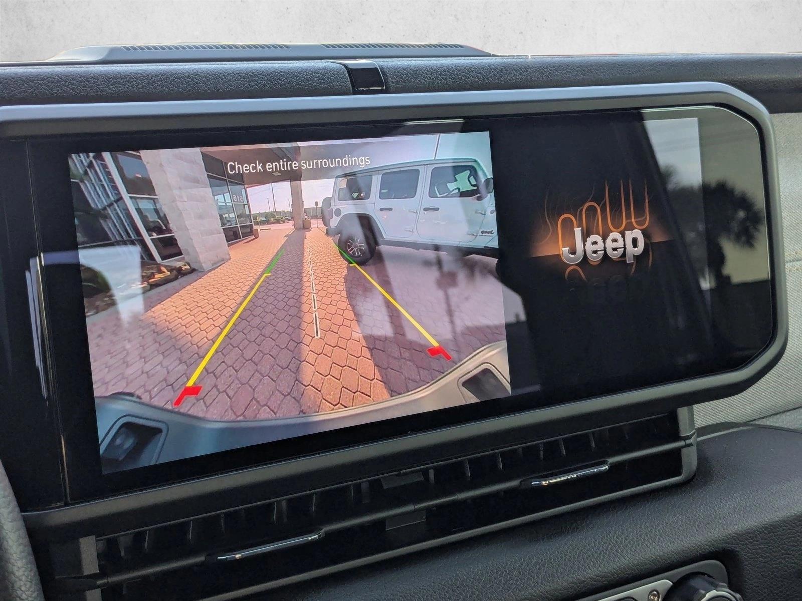 2025 Jeep Gladiator Nighthawk - Photo 13